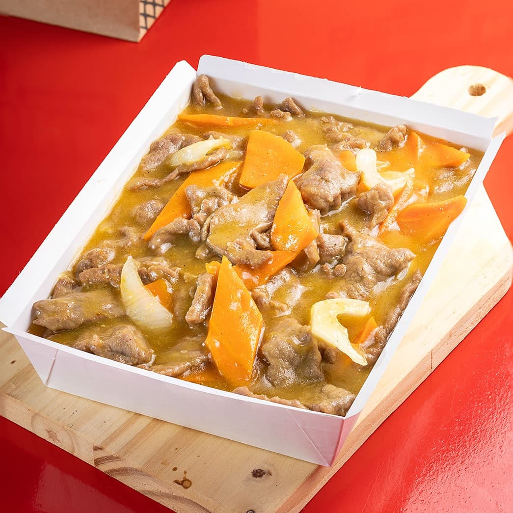 Fatia de Carne ao Molho Curry